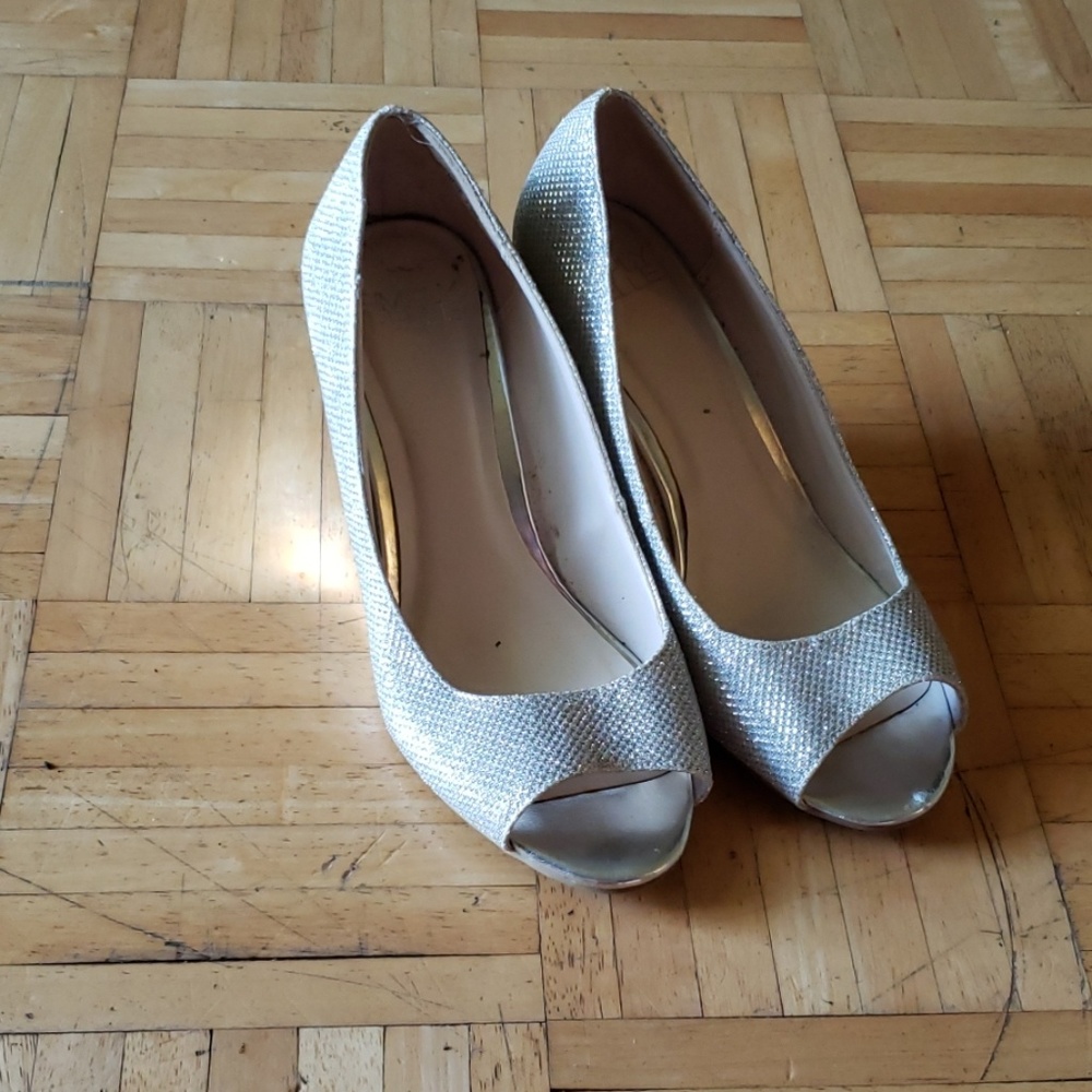 Wedge shoes